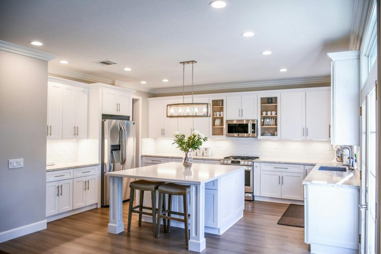 What Size Big Dining Table Do I Need?